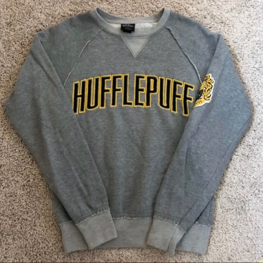 Universal Studios Hufflepuff Sweatshirt - Grey -XS
